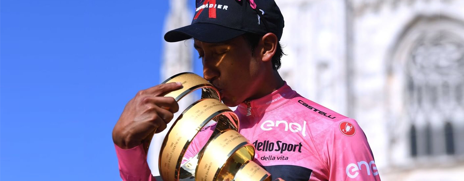 EGAN BERNAL CONQUISTA EL GIRO DE ITALIA 2021