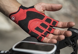 CASTELLI DAMPING SYSTEM, EL NUEVO SISTEMA DE AMORTIGUACIÓN PARA LOS GUANTES